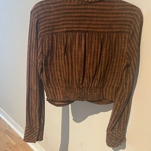 Long sleeve cropped shirt